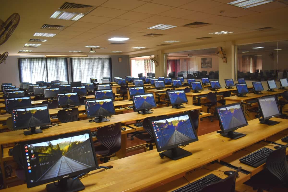 Computer Lab – Calcutta International School Society