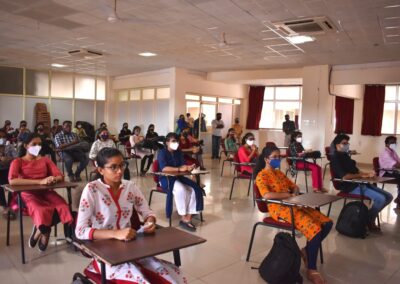 First year MST and BDA students come to campus