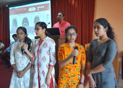 First year MST and BDA students come to campus