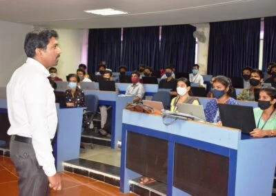 MS excel course for MBA students