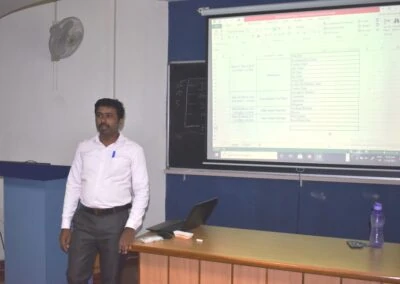 MS excel course for MBA students