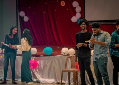 Juniors bid farewell to their senior hostel-mates