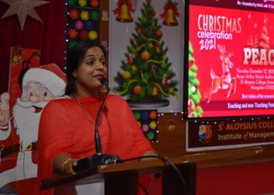 Staff of AIMIT Centre come together to celebrate Christmas