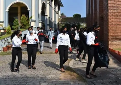 Students take up campus cleaning drive
