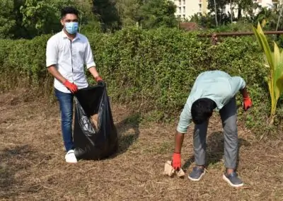 Students take up campus cleaning drive