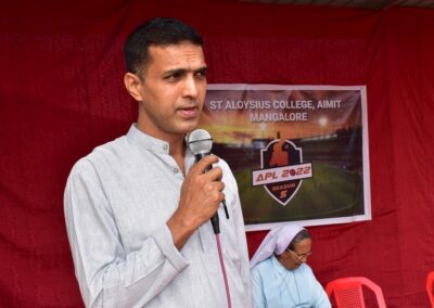 Red Wings lift APL trophy again