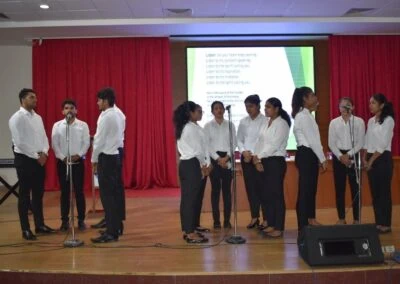 MBA students interact with entrepreneurs at EDP 2022