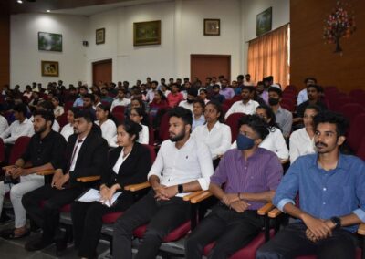 MBA students interact with entrepreneurs at EDP 2022