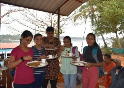 Non-teaching staff go on a day’s picnic