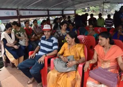 Non-teaching staff go on a day’s picnic