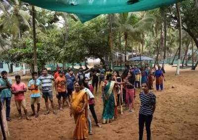 Non-teaching staff go on a day’s picnic