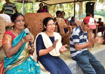 Non-teaching staff go on a day’s picnic