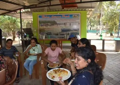 Non-teaching staff go on a day’s picnic