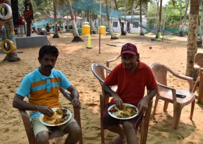 Non-teaching staff go on a day’s picnic