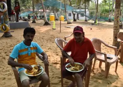 Non-teaching staff go on a day’s picnic