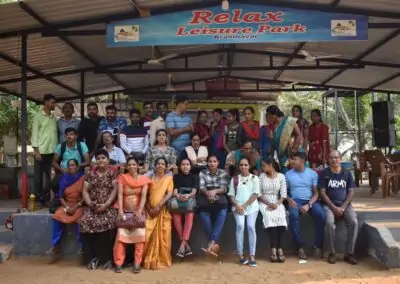Non-teaching staff go on a day’s picnic