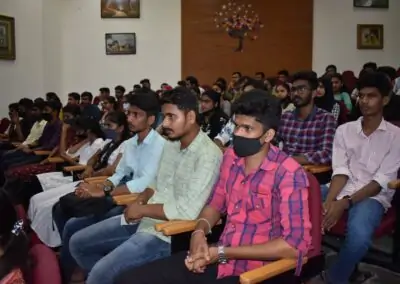 Virtual power seminar held for IT students