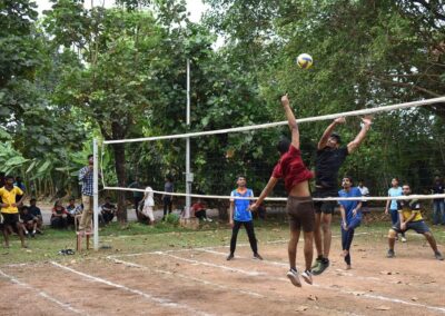 Hostel sports meet Students take part in large numbers