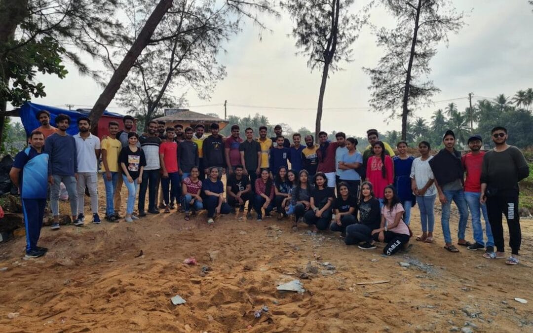 Social Marketing students take up beach cleaning drive