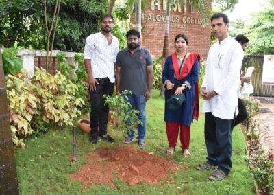 Students take up street cleaning drive
