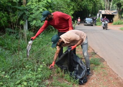 Students take up street cleaning drive