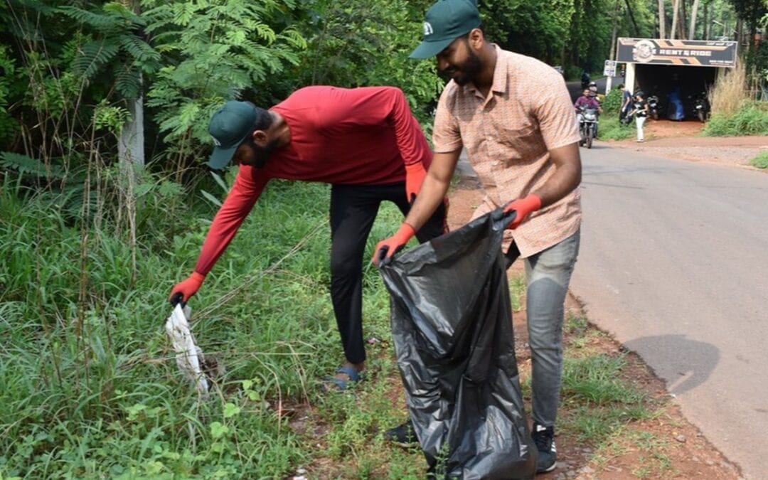 Students take up street cleaning drive