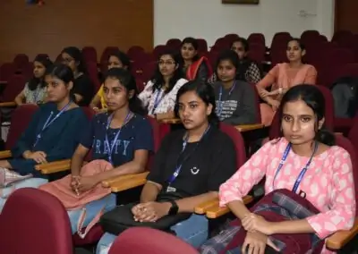 UG students attend bioinformatics workshop