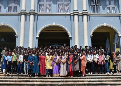 UG students attend bioinformatics workshop