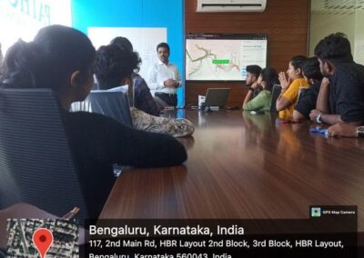 IT students go on a two-day industry visit