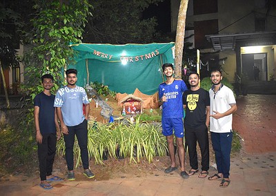Three cribs at three hostels: Students display creative skills