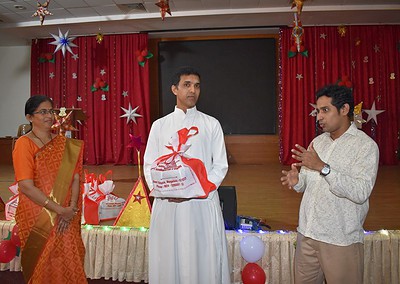 Time for giving and forgiving: AIMIT staff celebrate Christmas