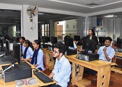 Bioinformatics workshop for UG students at AIMIT Centre