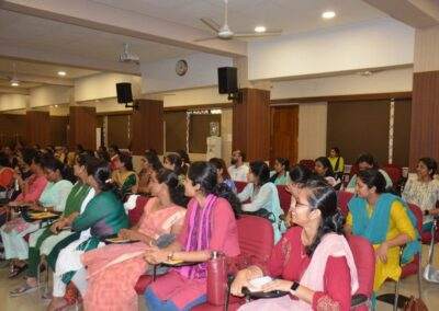 Dr.Ruban delivers talk on ‘Innovative teaching techniques’