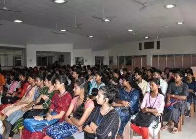 IT students take part in orientation programme