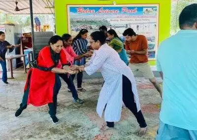 Teaching staff go on a day’s picnic