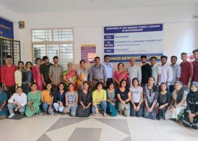 Bioinformatics students attend workshop at SAC