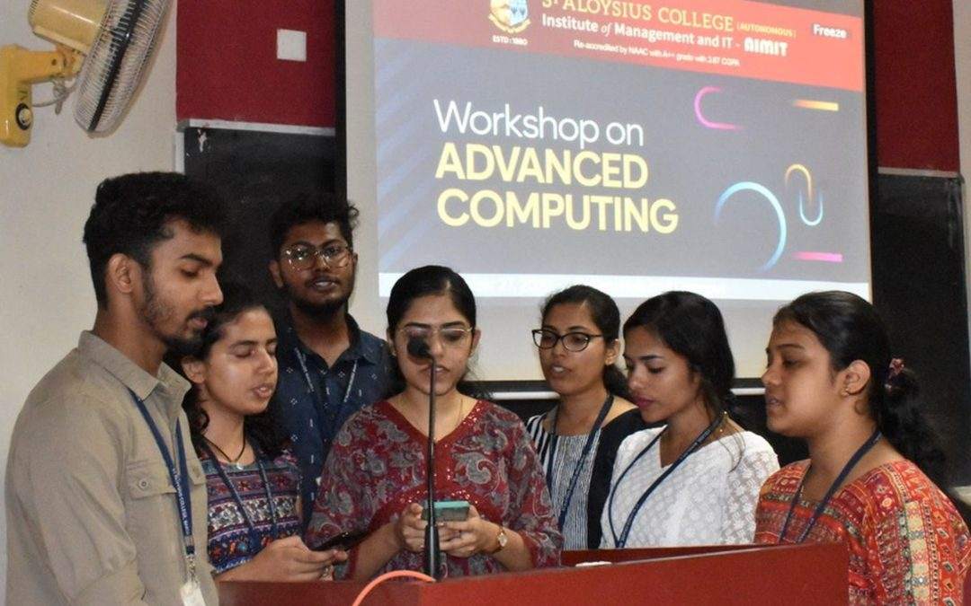 Advanced computing workshop for Rosary College held
