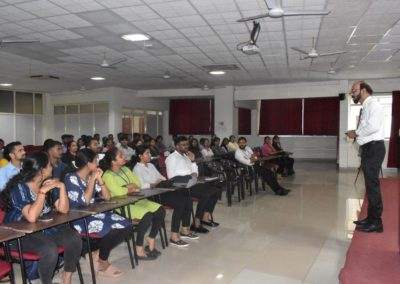 HR Club holds guest lecture