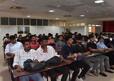 Ace your interview skills: HR club holds guest lecture