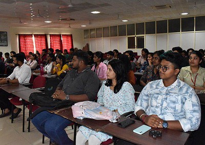 Ace your interview skills: HR club holds guest lecture