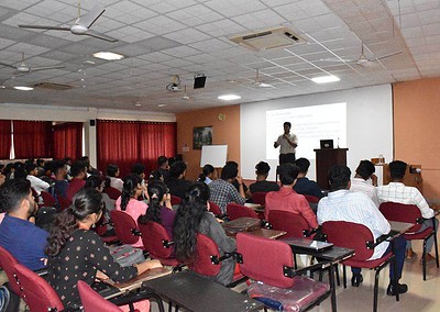 Ace your interview skills: HR club holds guest lecture
