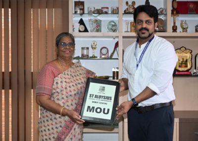 AIMIT Centre Signs MoU with DEEDS to Launch Service-Learning Project for MBA Students